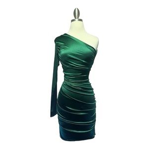GB One Shoulder Long Sleeve Satin Emerald Cocktail Dress,  Size 3 - Size 5